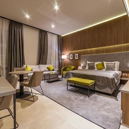 Apartamento Dezman Luxury Center Zagreb Exterior foto