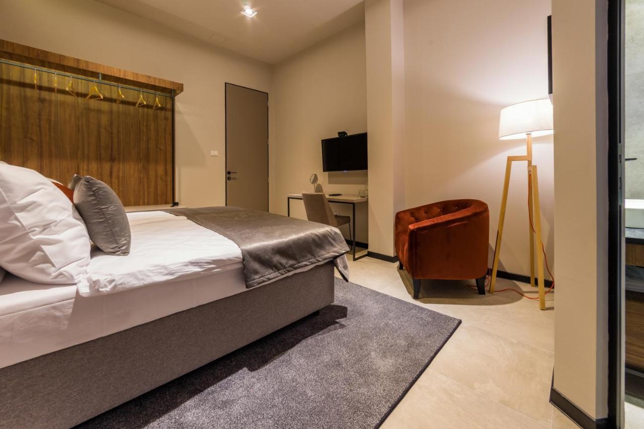 Apartamento Dezman Luxury Center Zagreb Exterior foto